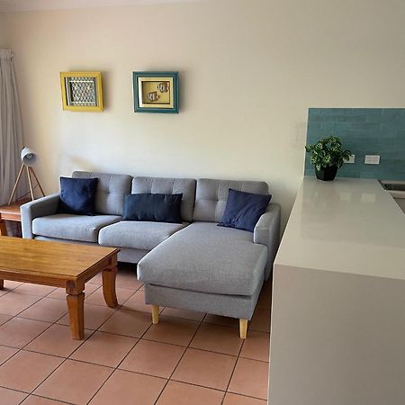 The York Beachfront Holiday Apartments Yorkeys Knob Eksteriør bilde