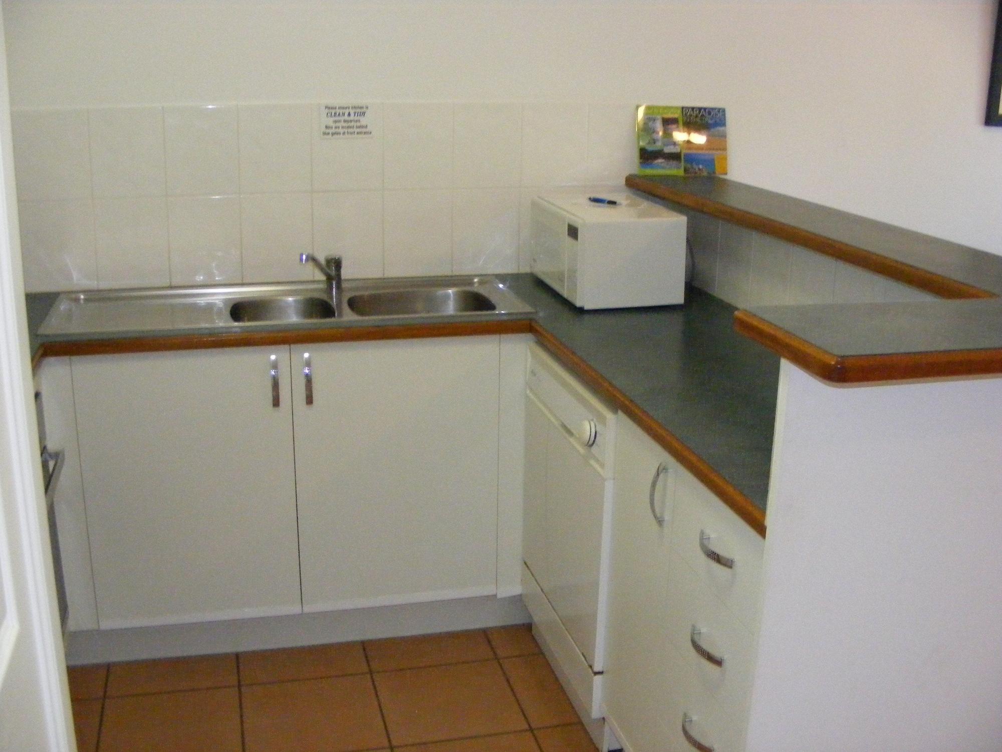 The York Beachfront Holiday Apartments Yorkeys Knob Eksteriør bilde