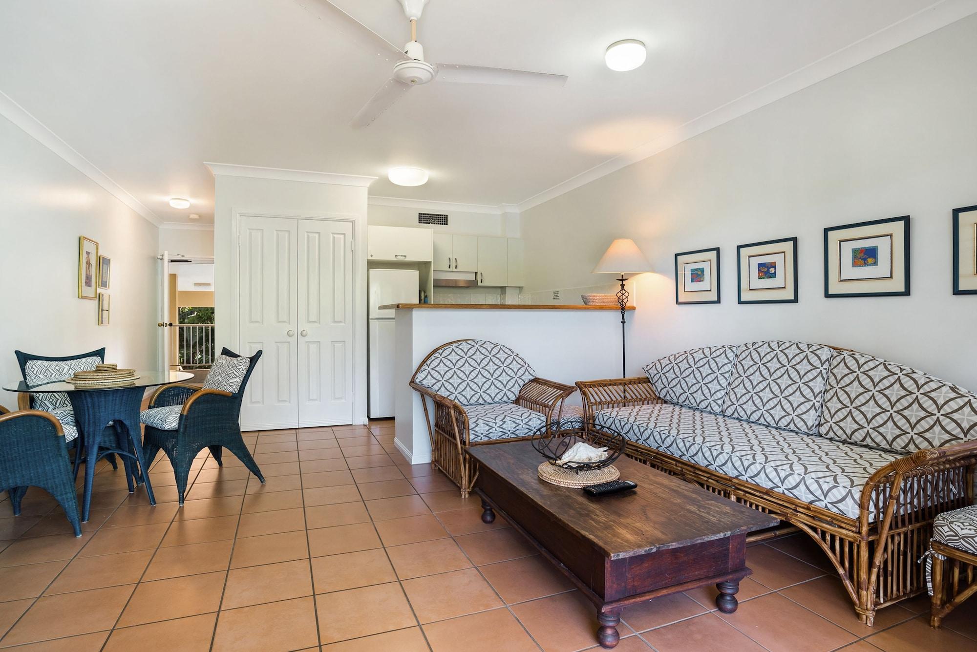 The York Beachfront Holiday Apartments Yorkeys Knob Eksteriør bilde