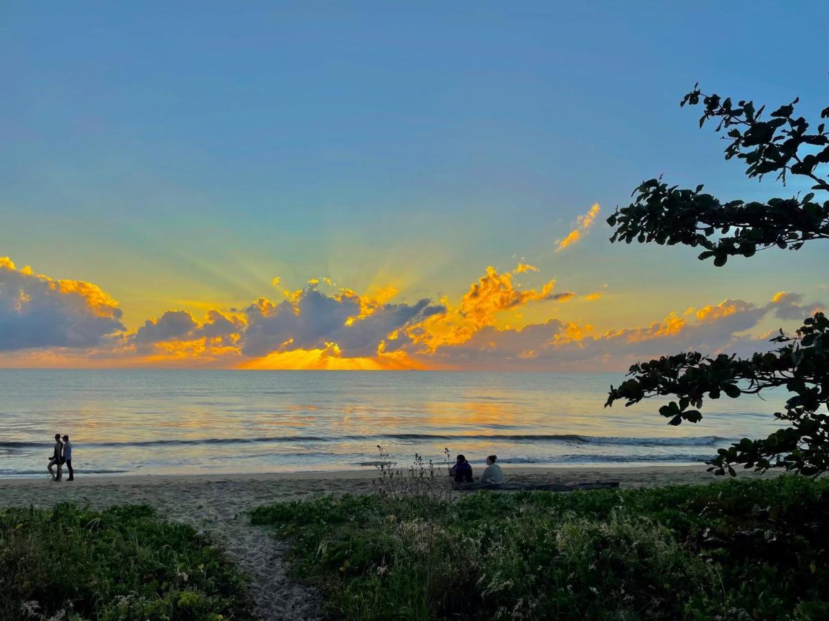 The York Beachfront Holiday Apartments Yorkeys Knob Eksteriør bilde