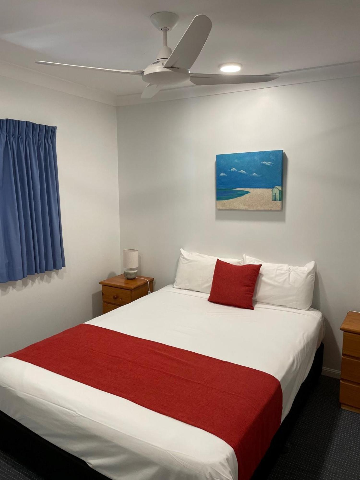 The York Beachfront Holiday Apartments Yorkeys Knob Eksteriør bilde