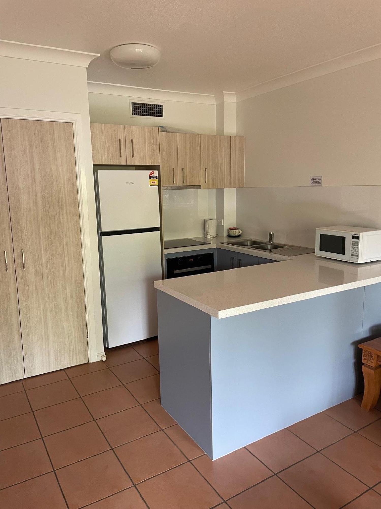 The York Beachfront Holiday Apartments Yorkeys Knob Eksteriør bilde