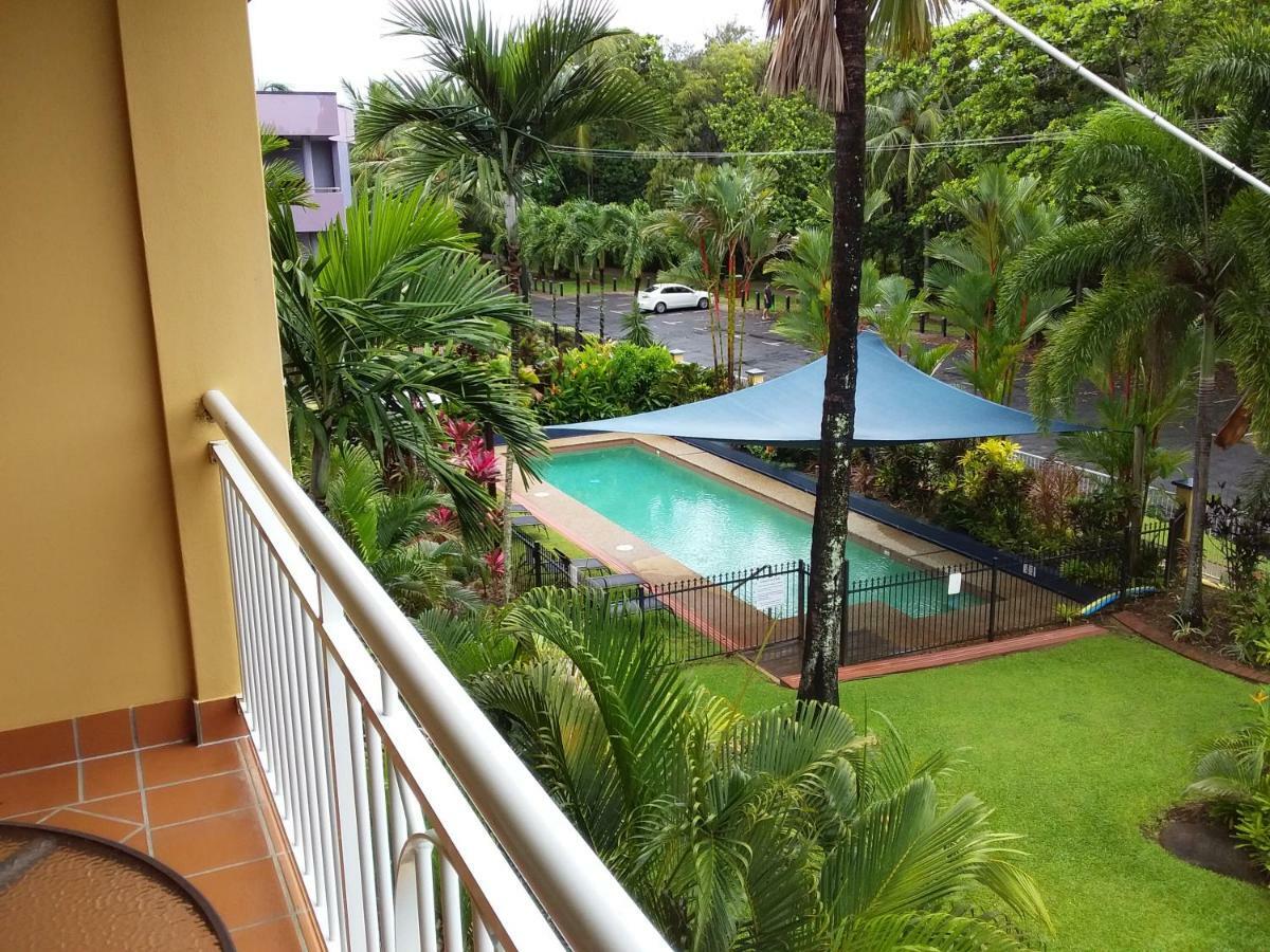 The York Beachfront Holiday Apartments Yorkeys Knob Eksteriør bilde